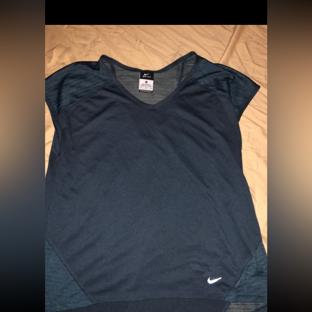 Nike DRIFIT T-Shirt Size Medium